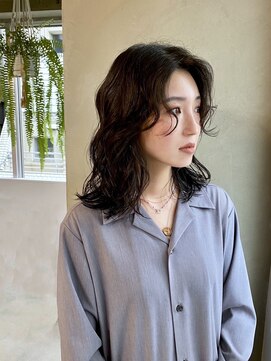 シセイ 青山(SHISEI) ケアパーマ/レイヤーカット/黒髪パーマ/髪質改善［南青山］