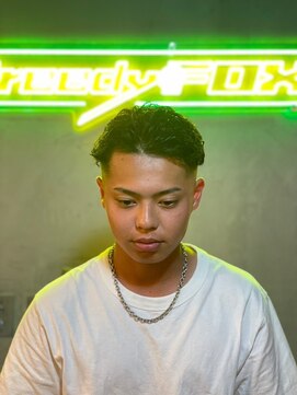 グリーディーフォックス 代々木(Greedy FOX) 波巻き/ハイライト/マッシュパーマ/ウルフ[シェービング]