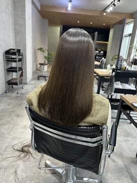 サクラ 岐阜(SAKURA) 赤みを抑えたオリーブカラー！