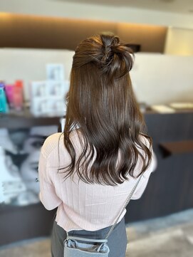 ロンドルピナス 小倉(Lond Lupinus) ブルーブラック/ワイドバング/美髪のススメ/外ハネボブ/北九州