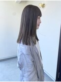 ミディアムロング×透明感カラー