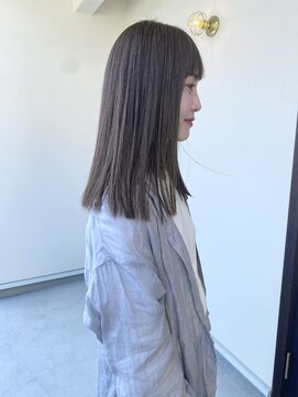 ディア(dear) ミディアムロング×透明感カラー