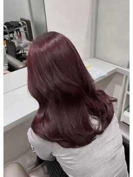 レーヴバイキートス(REVE by kiitos) 【深みと透明感のワインレッドカラー】