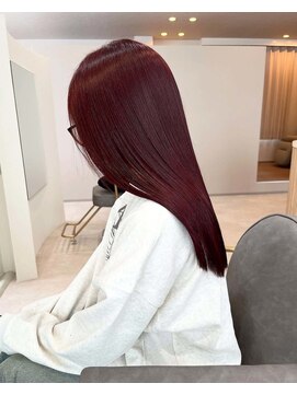 ミア(mia) オシャレ増しチェリーレッド髪質改善カラー