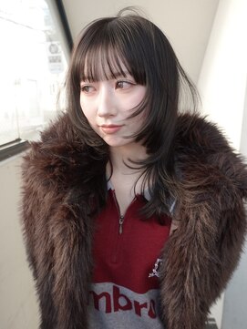 カート バイ デコ(Kurt by DECO) 顔まわりで差がつく｜くびれレイヤー×シースルーバング　英心