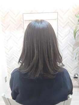 ラルリーブル(Lall Libre)の写真/【3席のみ/個室あり】一人ひとりのなりたいStyleに合わせ骨格/毛流れを見極めたカットで美髪シルエットに☆
