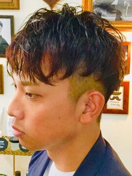 デュエルヘアー グルーミングショップ(DWELL HAIR. GROOMING SHOP) ビジネスカジュアルパーマスタイル