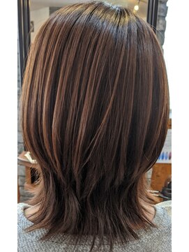 モードファクター デザイナーズサロン(mode Factor designer's salon) 外ハネウルフ