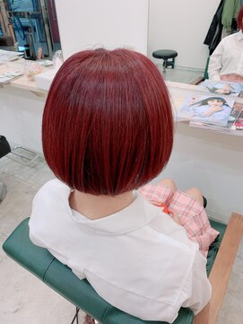 カキーン(cakeen) ハイトーンカラー☆ワインレッド×まるみコンパクトショート