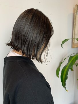 ザ ラボ アングゥ(The Labo ungu) インナーカラー×外ハネボブ