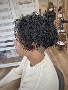 ロルド シェリ(Rold Cheri) ツイストスパイラルパーマセンターパート