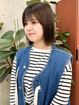 ノエ(noe) 外ハネボブ×ブラウンベージュ