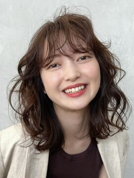 ノイ(noi) 顔周りレイヤーカットくびれヘアミルクティーベージュカラー