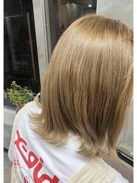 フリーラ 京都河原町三条店(freera) 【kiho】high tone × beige