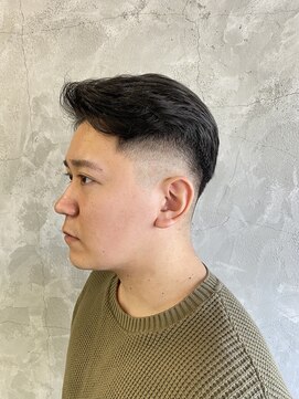 ウシワカマルイースト(ushiwakamaru East) 73分け＋フェードスタイル