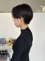 アワイ(awai)&nbsp;センター分けハンサムショート