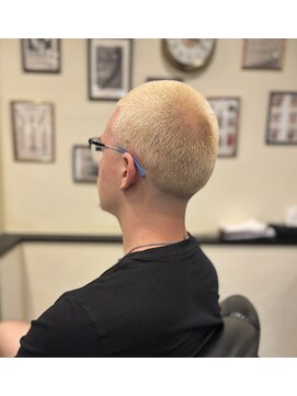 スカイマスターバーバー 渋谷(SKY MASTER BARBER) テーパーフェード【理容室/渋谷/シェービング】