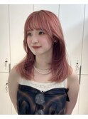 ピンクベージュ レイヤーカット ハイトーン
