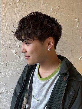 ティー(t .) 【men'sシャドウパーマ】直毛さんにおすすめ♪