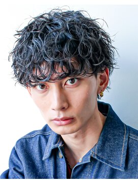 オーシャントーキョー ホワイト 原宿(OCEAN TOKYO WHITE) 無造作マッシュウルフ波巻きツイストスパイラルパーマ黒髪