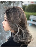 ２丁目３番地美容室&nbsp;MOMOTARO　【Wカラー＆ハイライト】透明感満載　２丁目３番地