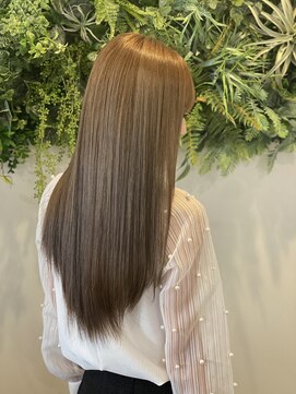 アールサロン アオヤマ(Rr SALON AOYAMA) サファイヤミネコラカットカラー