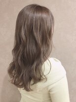 ココンヘアー(KOKON hair)&nbsp;細ハイライト×フォギーベージュカラー