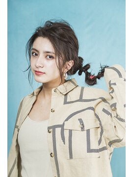 クロエ 仙台(Cloe) ランダム三つ編みアレンジ