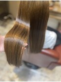 軽い質感でサラサラ艶髪に