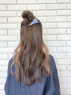 フルミー(fulme.) ハーフアップ簡単アレンジ！