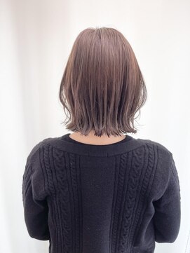 ネオリーブ チロル 横浜西口店(Neolive CiroL.) 外ハネボブ 縮毛矯正 大人可愛い こなれミディ