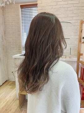 ハグ 横浜(HUG) ダブルカラー、ハイライト不要☆赤味消しカラーで韓国風ベージュ