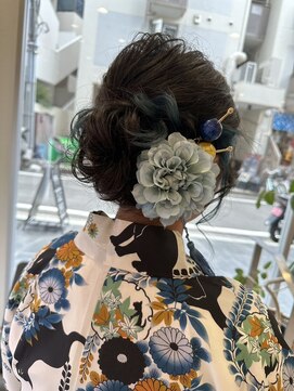 トレ(tre.) ブルーグリーンアクセントアップ