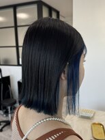 ビューティーサロン クロス(CROSS)&nbsp;アンブレラカラー/デザインカラー/ブルー/切りっぱなし