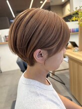 ショートヘアも柔らかくまとまる！髪質改善カラーで扱いやすい美髪をキープ[横須賀中央/汐入/追浜/韓国風]