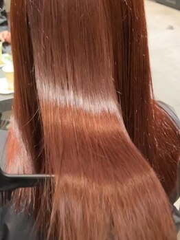 カラーズヘアー(Colors hair)の写真/《ハホニコ×髪質改善ストレート》美しい艶感と,毛先まで柔らかなとろけるような質感に―。