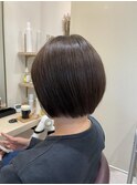 伸ばしかけも可愛いミニボブ