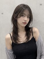 エイチ ウルフカット 大阪梅田(811)&nbsp;ショート外ハネボブヘアカラー40代韓国ボブイヤリングカラー