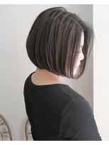 ミマール(mimar)&nbsp;前下がりボブ＆コバルトグレージュ