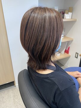 オールマイティービューティーモア(ALLMYTEA Beauty more+) 外はねミディアム／艶髪ラベンダーブラウン/[大宮駅]