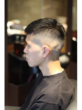 キングスマン トーキョー 国分寺(KINGSMAN TOKYO) アップバング/ツーブロック/スキンフェード[国分寺/国分寺駅]