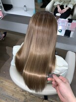 リーホリエ(Lee Horie)&nbsp;【Gyo】髪質改善Glossy blond