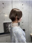 beige×ショート