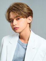 オーシャントーキョーオーバー 渋谷(OCEAN TOKYO OVER)&nbsp;韓国ヘアカルマパーマコンマバングセンターパート黒髪ウルフ