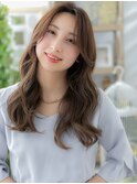 センターパートグレーベージュ抜け感ヘアc5北浦和20代30代40代