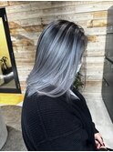 ホワイトシルバーグレージュバレイヤージュ外ハネボブ