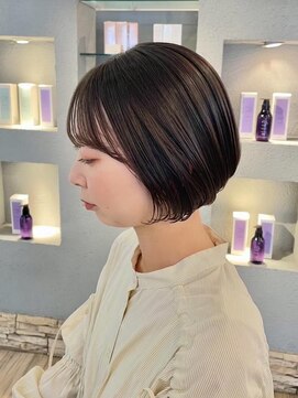 ヴィサージュバスク(VISAGE ba.s.k) SNS映え間違いなし！美髪ストレートで清潔感UP