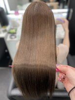 ピリオド 赤坂(Period.) ロングヘアーベージュカラー縮毛矯正上級髪質改善　赤坂見附