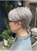 【oasisオグラ】刈り上げ女子ホワイトグレージュショートヘア