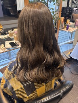 トリコ ショップアンドヘアサロン(tricot shop hair salon) ブリーチなしヘーゼルベージュカラー